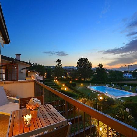 Italia Living Villa Padenghe sul Garda Luaran gambar