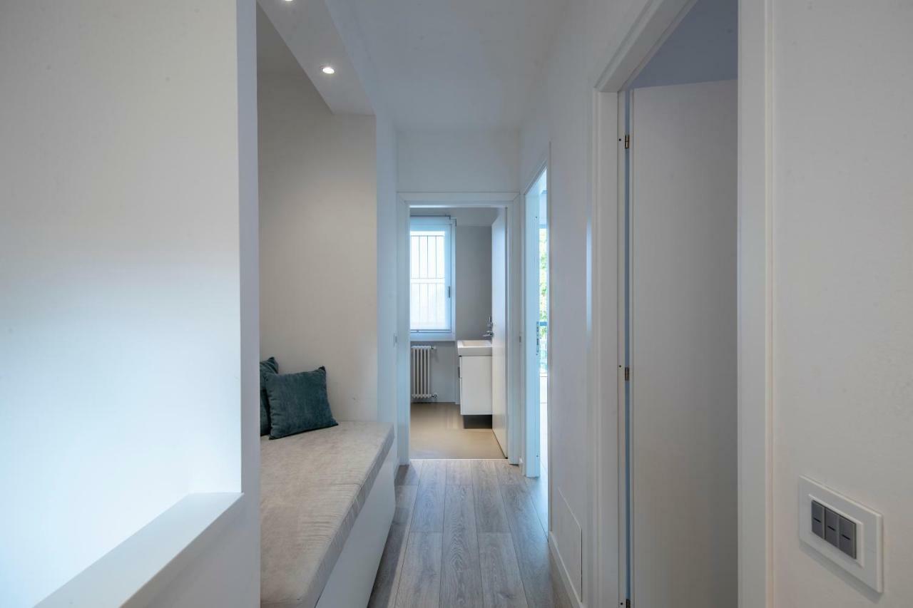 Italia Living Villa Padenghe sul Garda Luaran gambar